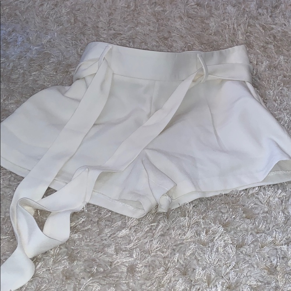 EXPRESS Shorts